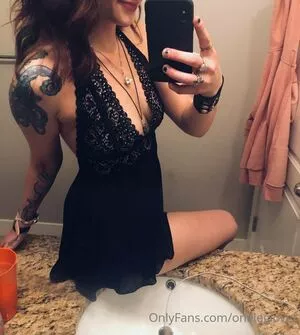  nude photo #0004