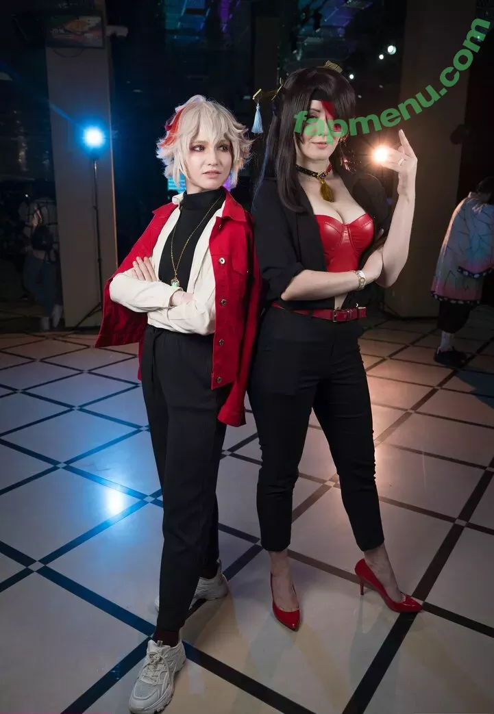 Oniksiya Sofinikum nude photo #1811 (AdamaeOniksiya / nuviponyali / oniksiya_sofinikum / sofinikum)