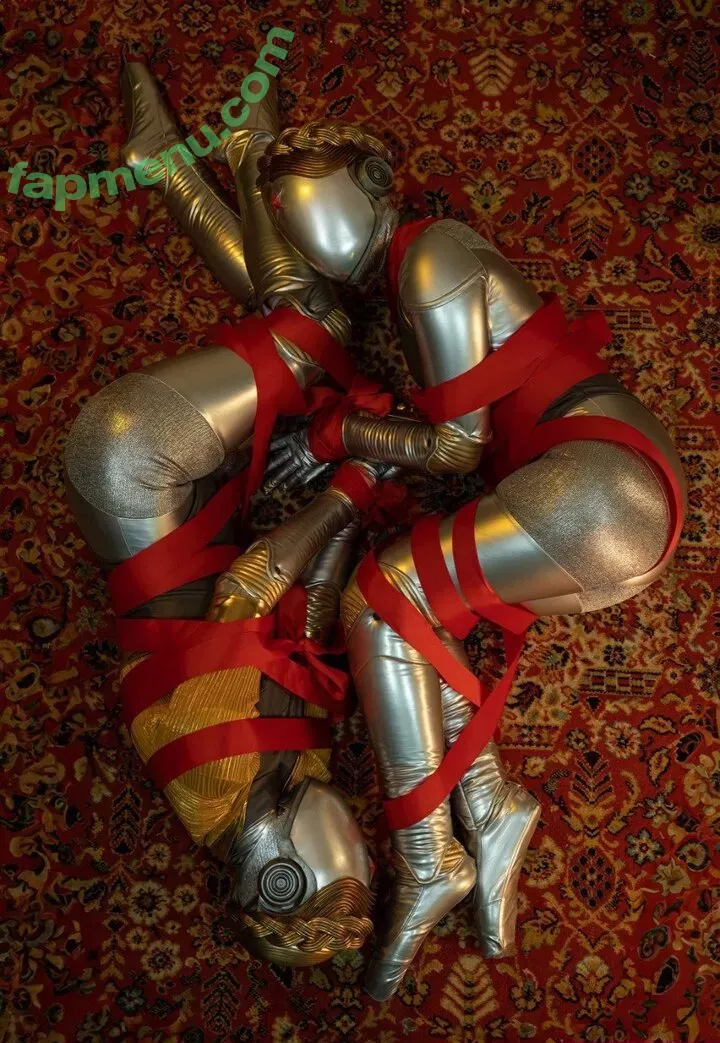 Oniksiya Sofinikum nude photo #1942 (AdamaeOniksiya / nuviponyali / oniksiya_sofinikum / sofinikum)