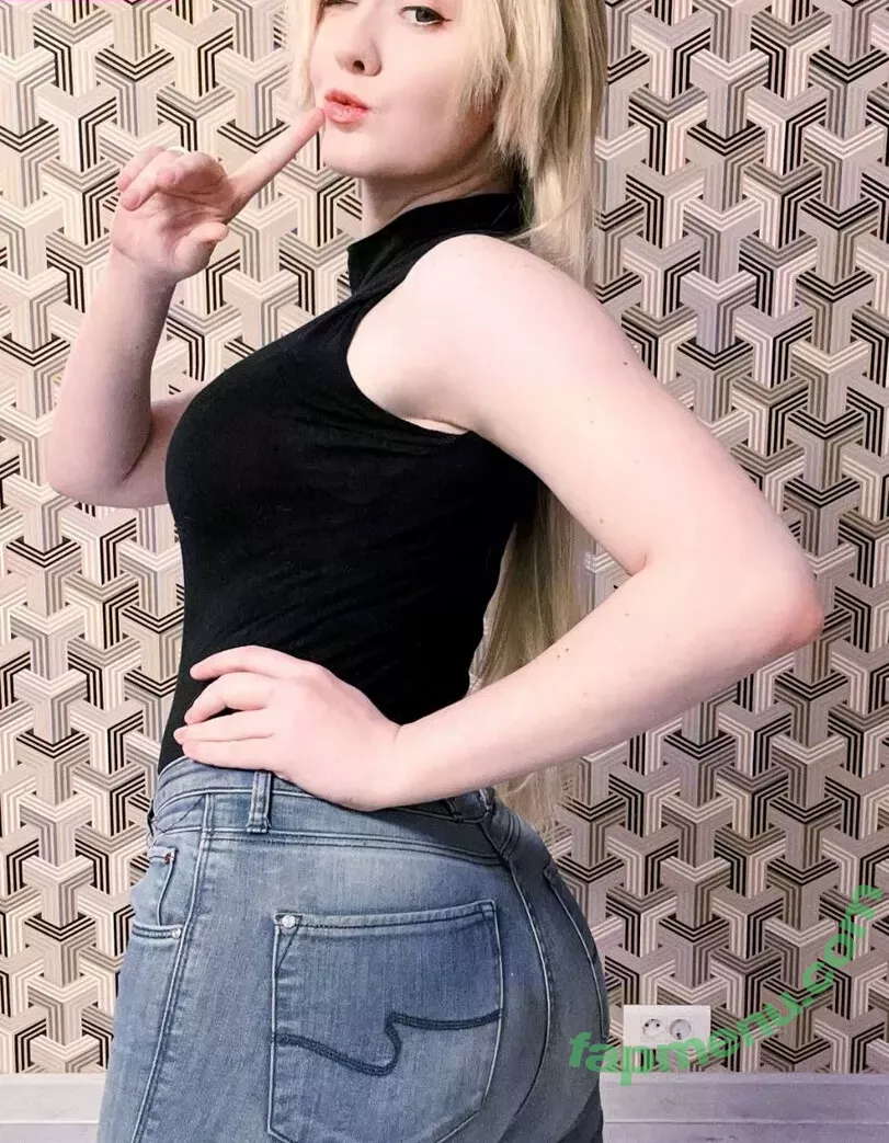 Oniksiya Sofinikum nude photo #1960 (AdamaeOniksiya / nuviponyali / oniksiya_sofinikum / sofinikum)