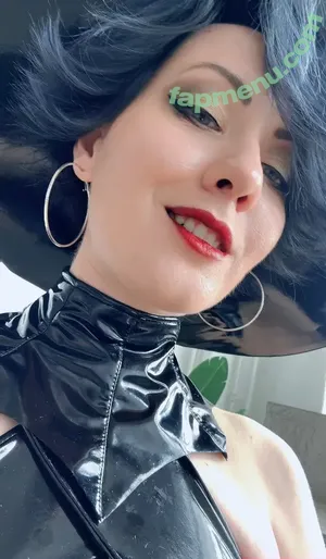 Oniksiya Sofinikum / AdamaeOniksiya / nuviponyali / oniksiya_sofinikum / sofinikum nude photo #2665