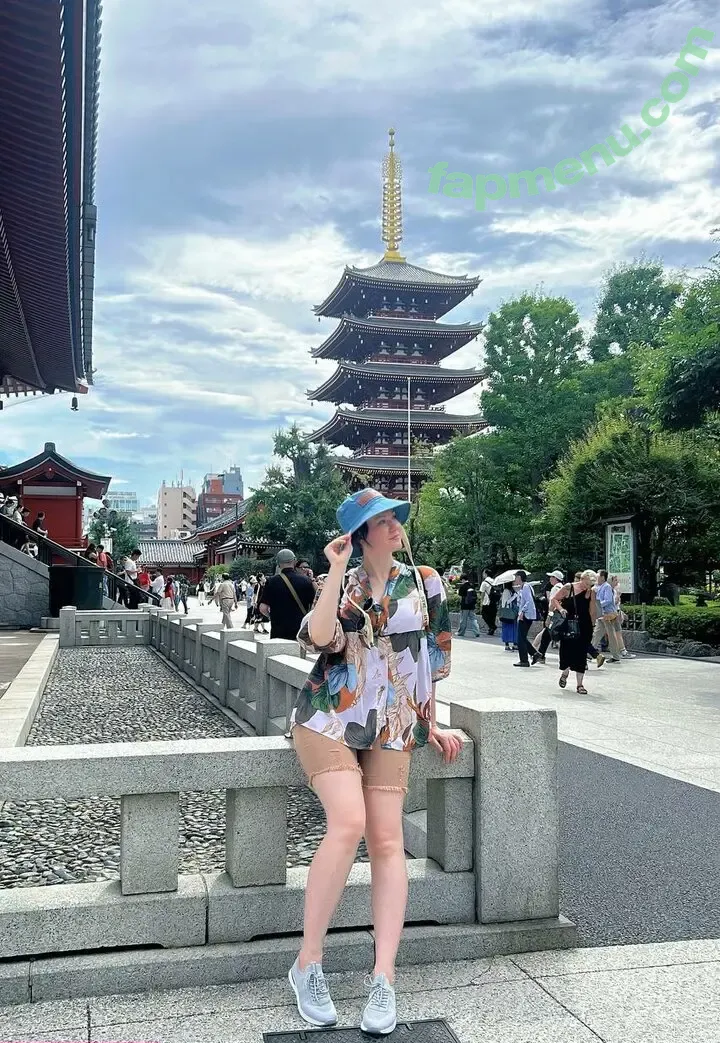 Oniksiya Sofinikum nude photo #2614 (AdamaeOniksiya / nuviponyali / oniksiya_sofinikum / sofinikum)