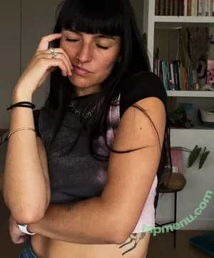 Onille Hoareau / Marion Hoareau / renard.de.nuit nude photo #0011