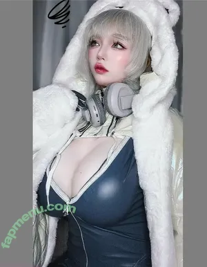  nude photo #0007