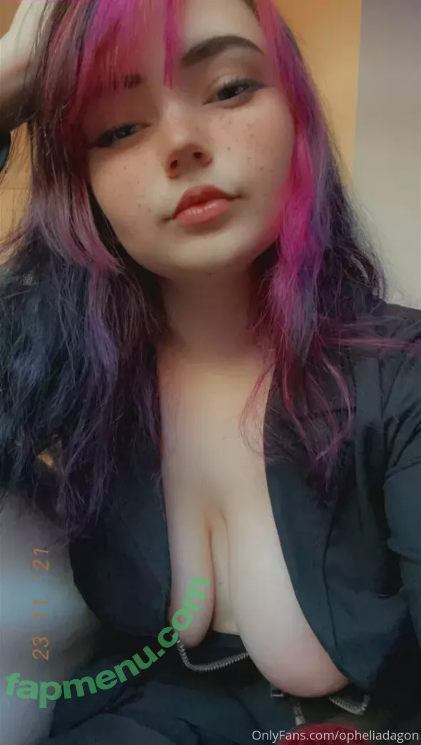 onlineevie nude photo #0030 (onlyevie_ / plushiesuccubus)