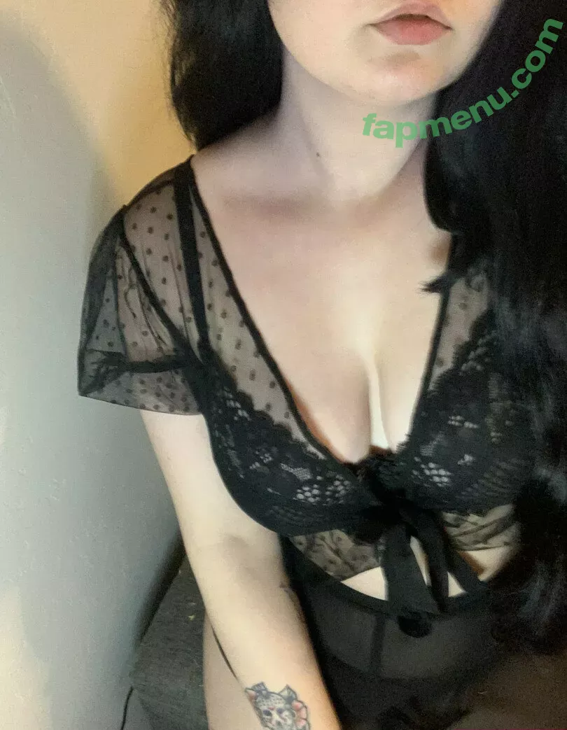 onlineevie nude photo #0051 (onlyevie_ / plushiesuccubus)