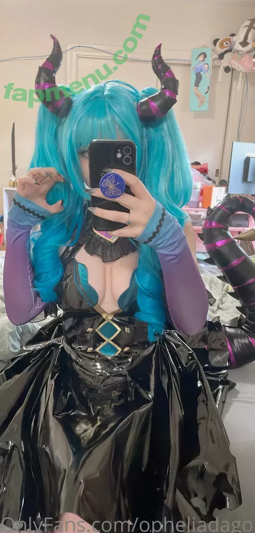 onlineevie nude photo #0074 (onlyevie_ / plushiesuccubus)
