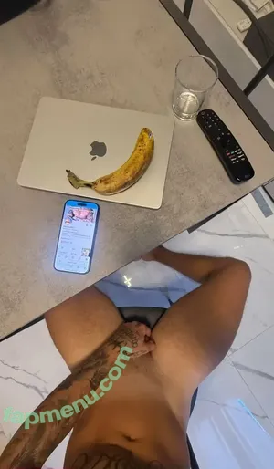  nude photo #0001