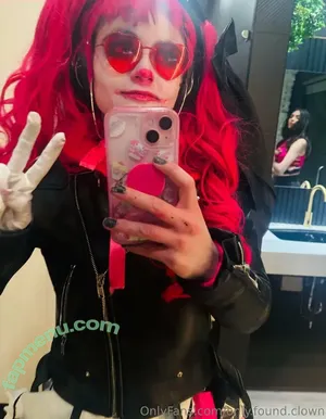 only.found.clown / scarygiggles nude photo #0039