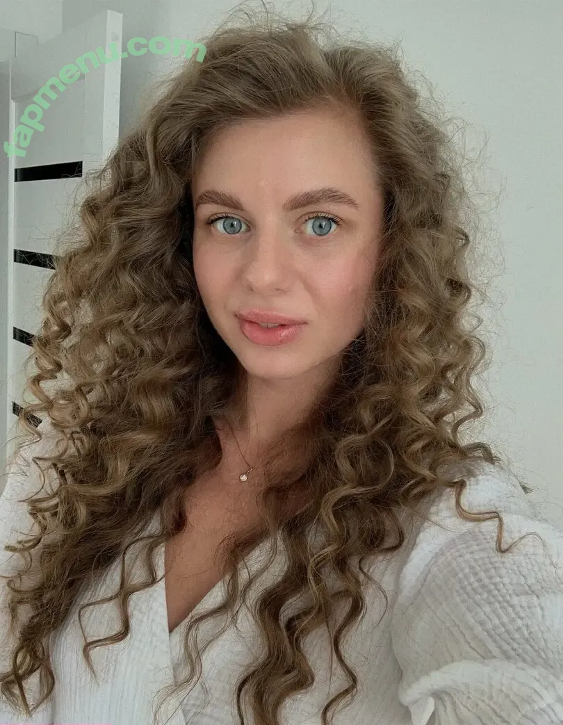 only.vlada nude photo #0005 (onlyvladaroslyakova)