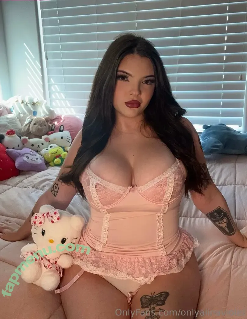 onlyalinaviolet nude photo #0015 (alinavioletx)