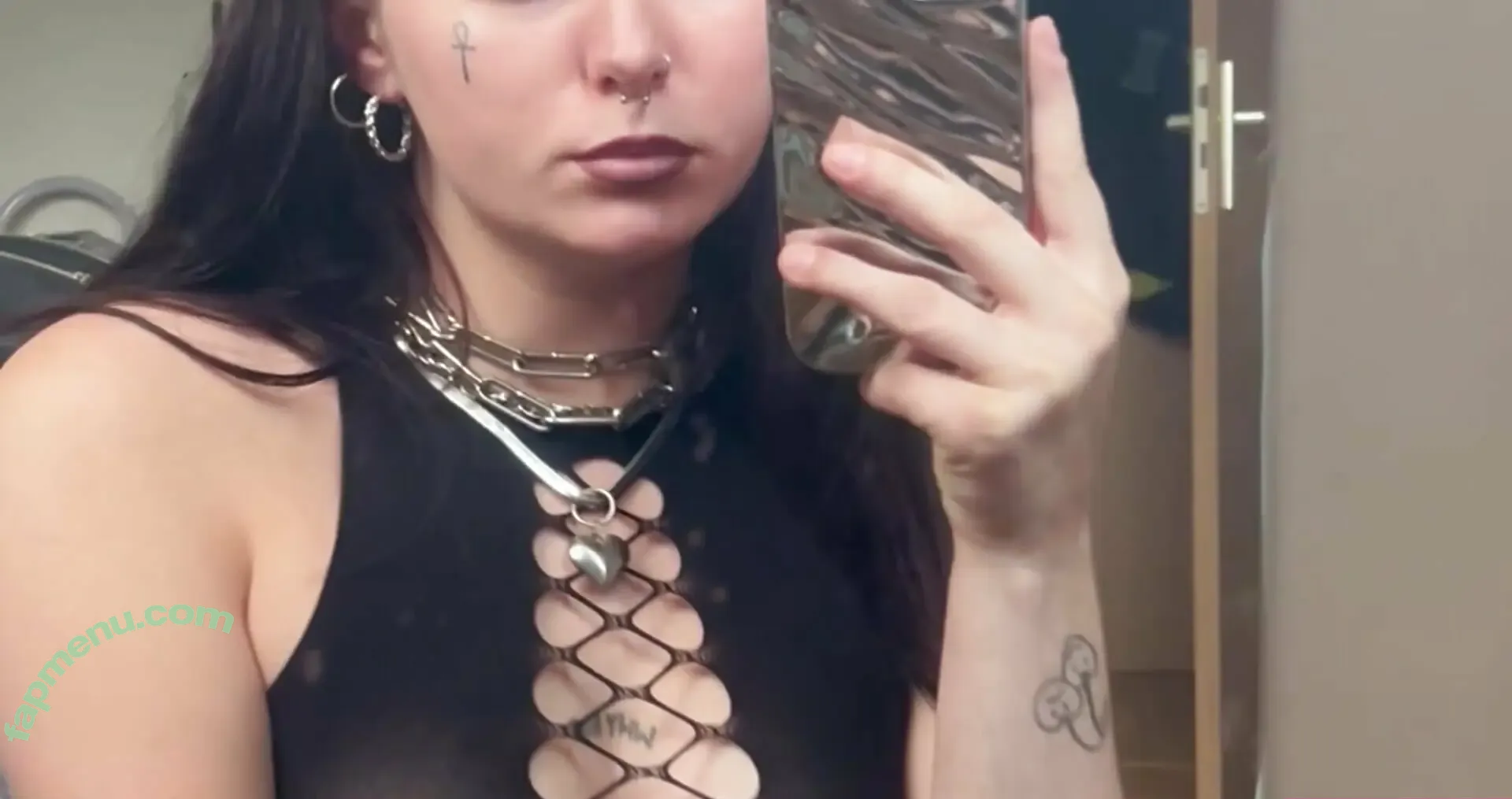 onlyellielosch nude photo #0045 (onlyellielosch)