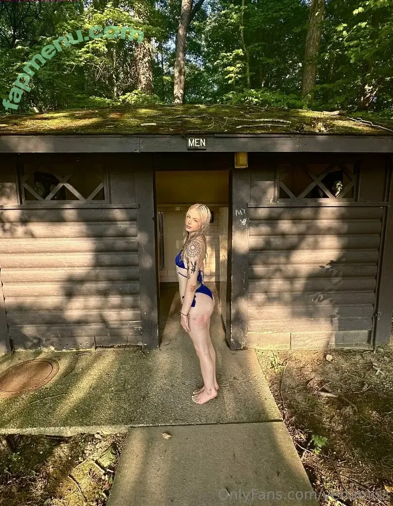 onlygothbitches nude photo #0063 (fetusaborters / juicygothbitch / mary konczal / mkkonz)