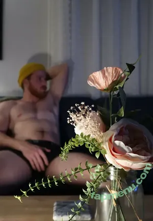  nude photo #0005