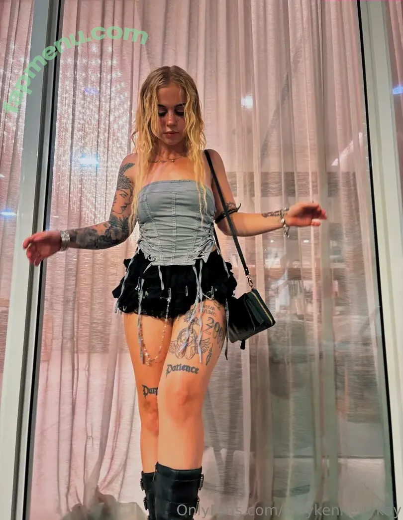 onlykennedykay nude photo #0076 (kennedykkay)