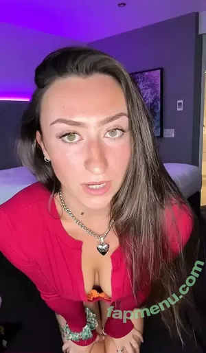 onlymilli3 / obey.milsx nude photo #0025