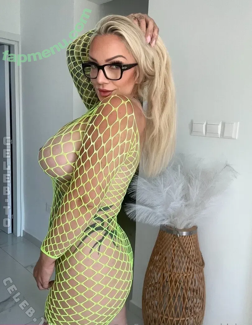 ONLYNINA nude photo #0022 (ninalive / ninapremium)