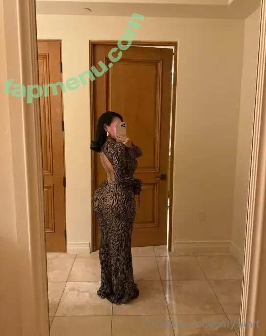 onlysahlt nude photo #0001 (sahlt_)