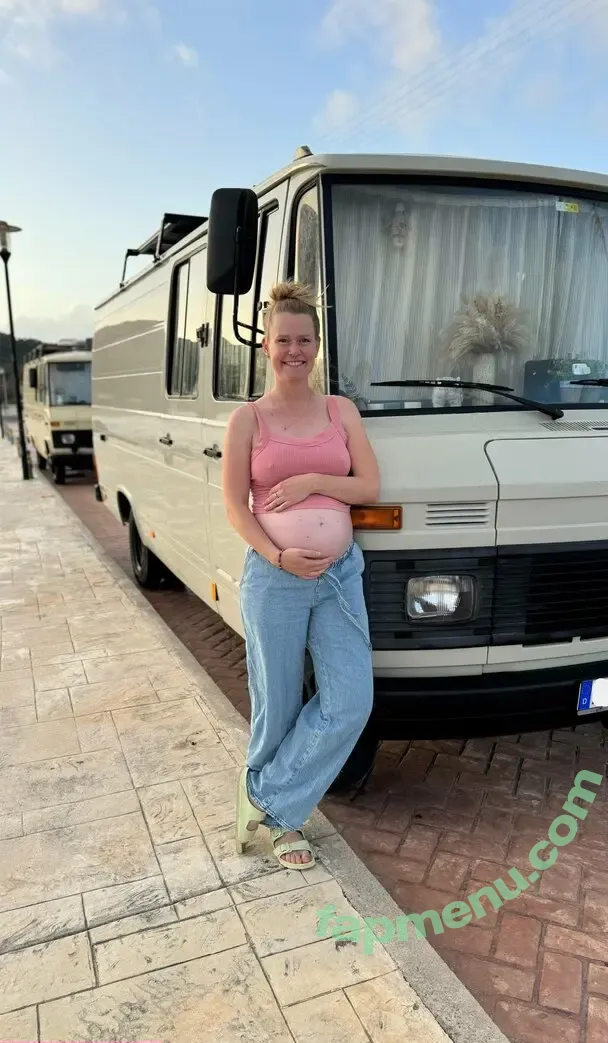 Onlyviviofficial nude photo #0020 (Onlyviviofficial)