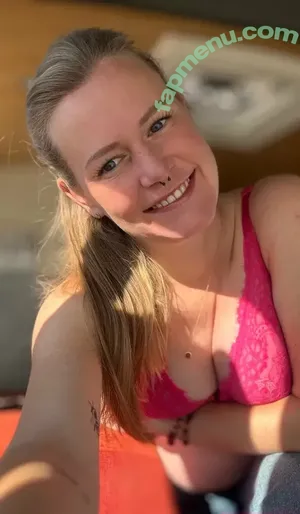  nude photo #0002