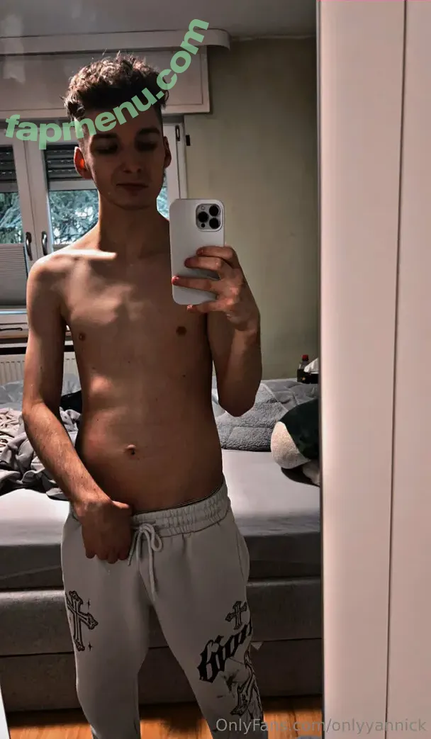 onlyyannick nude photo #0003 (onlyyannick)