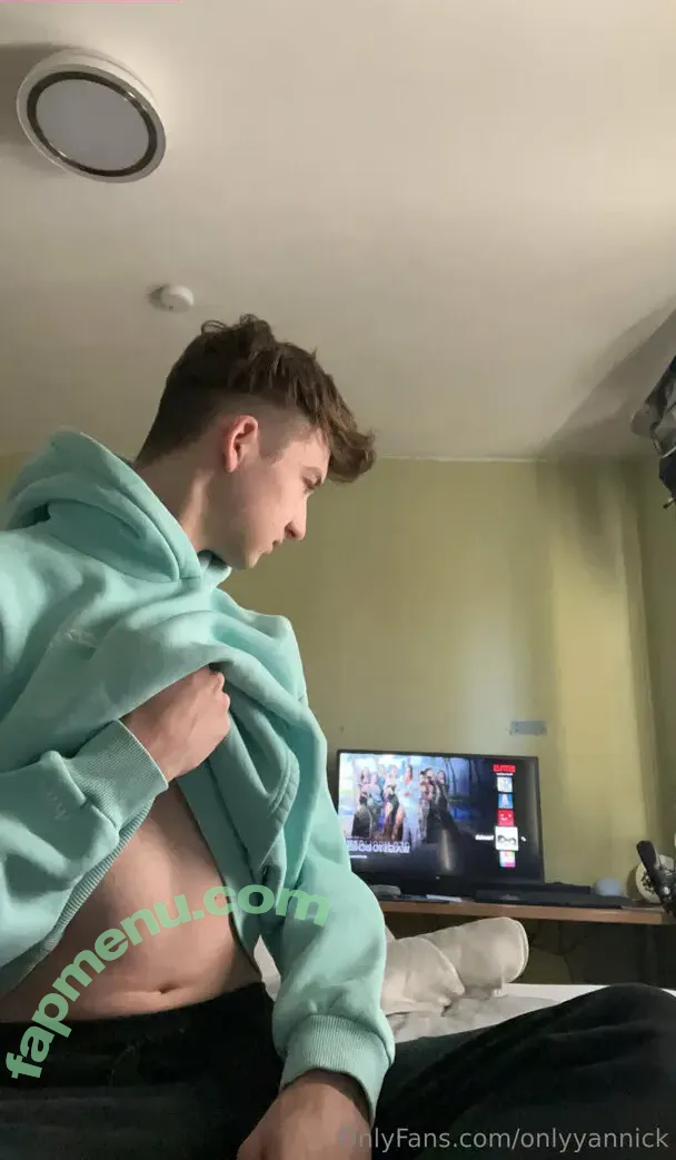 onlyyannick nude photo #0004 (onlyyannick)