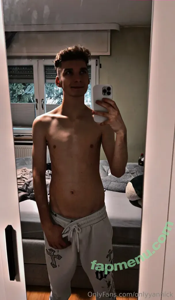 onlyyannick nude photo #0005 (onlyyannick)