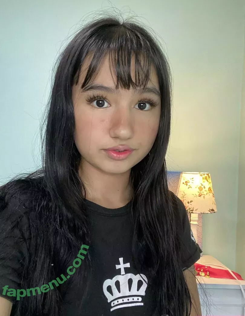 ooficialanie nude photo #0023 (_amberdenisee)
