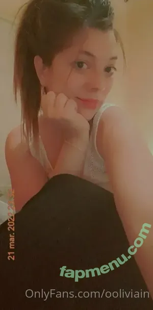 ooliviain / ooliviawalker nude photo #0001