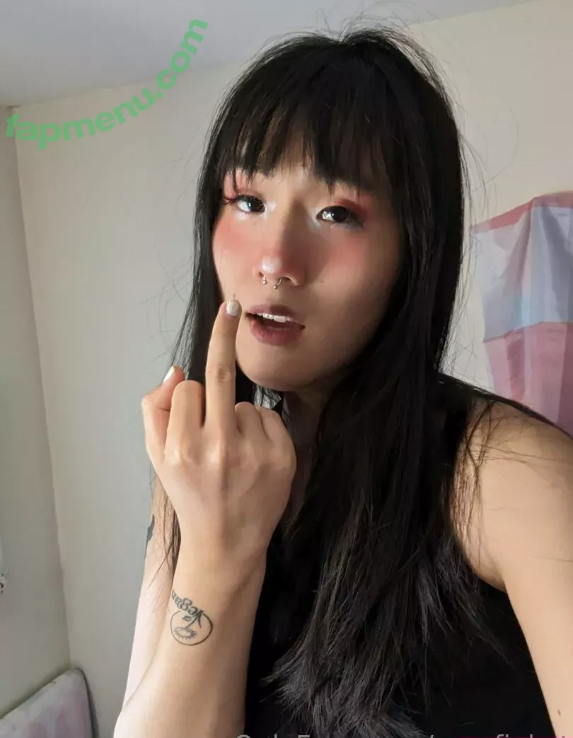 oomfiekat nude photo #0042 (oomfiekat)