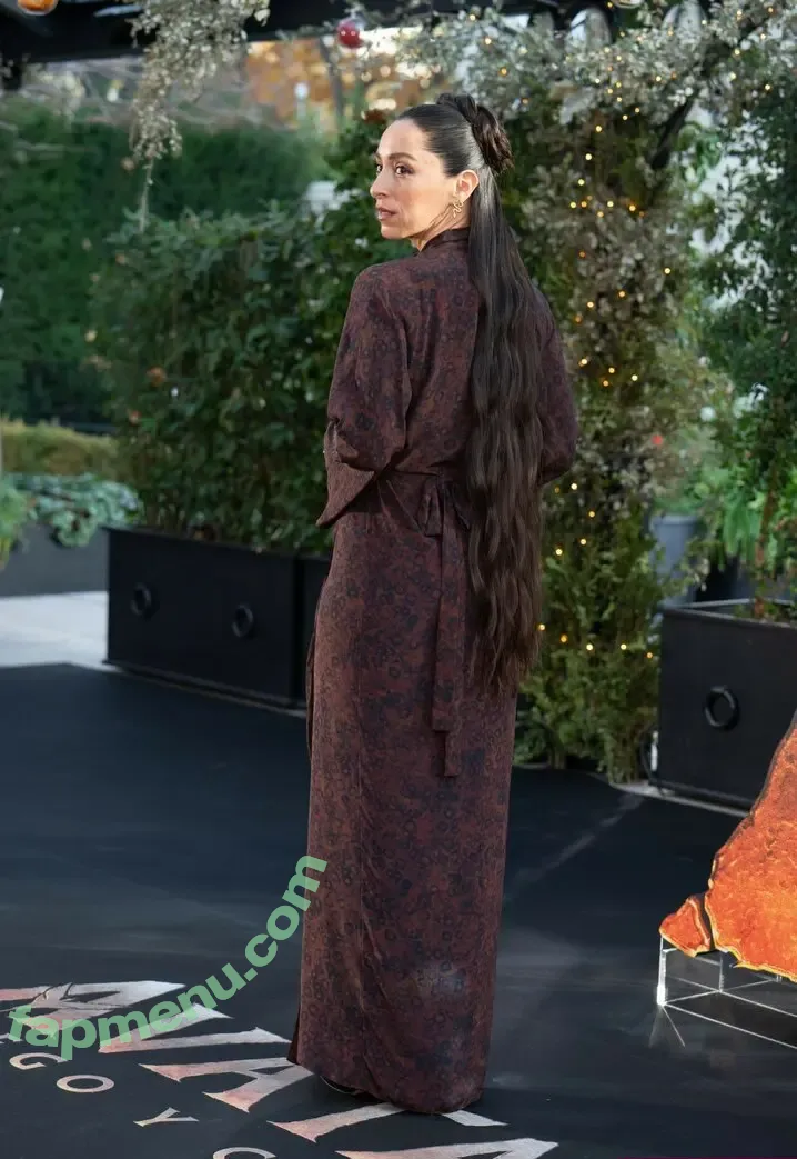 Oona Chaplin nude photo #0025 (OonaCC)