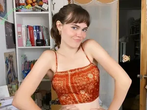 Oona Laurence / oonalaurence nude photo #0005