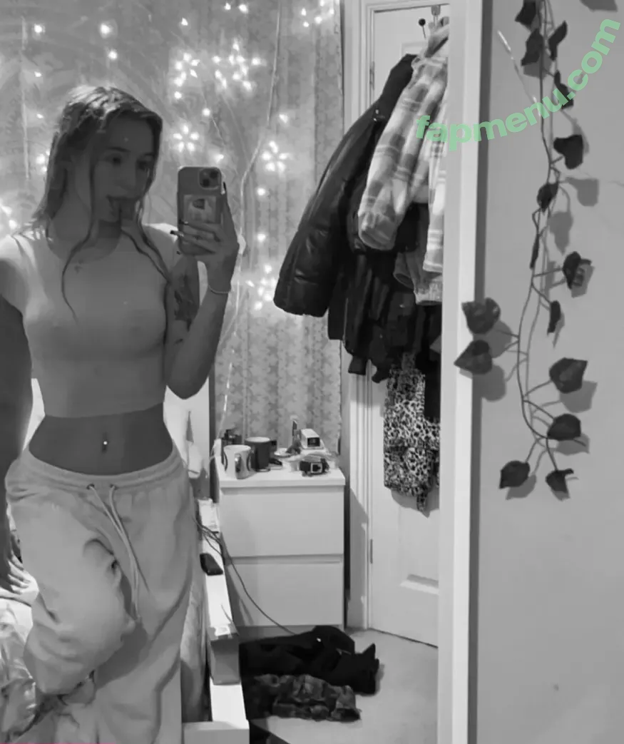 oonaghkittiee nude photo #0004 (oonaghkittiee)
