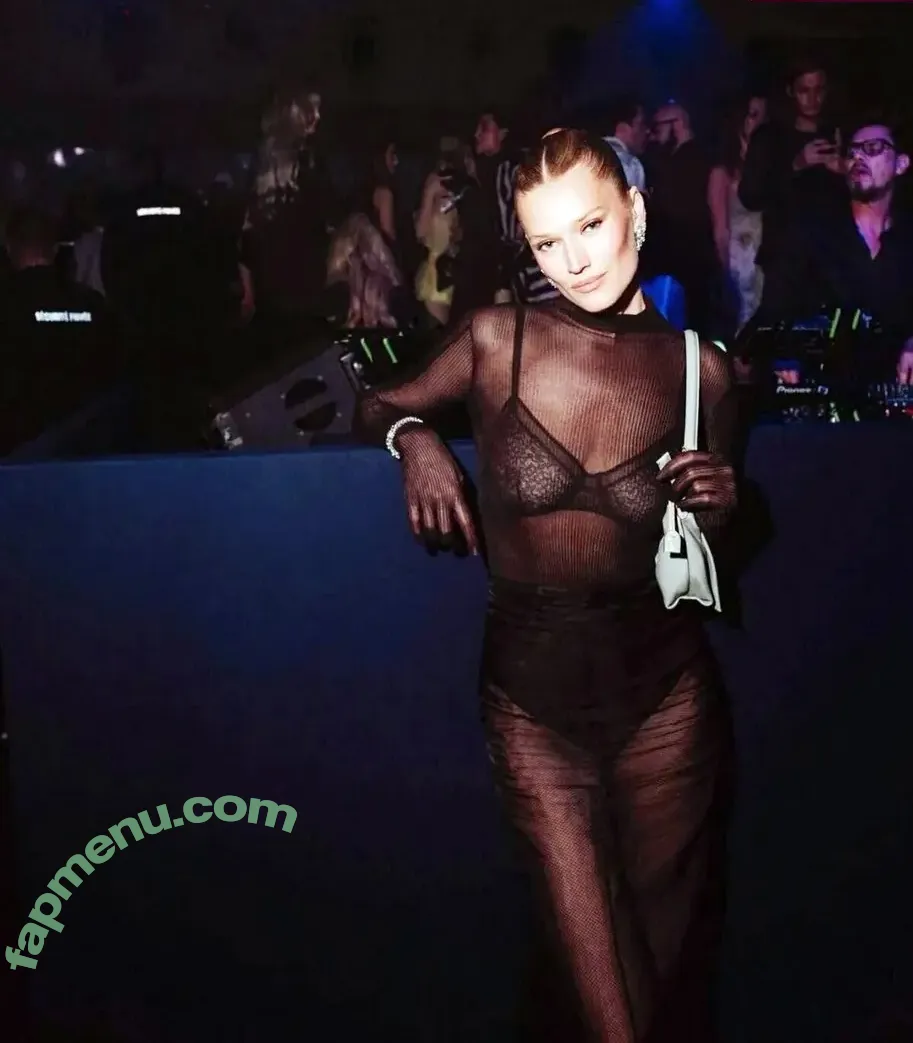 OOPS!!! Deutsch nude photo #1189 (OOPS!!! Deutsch)