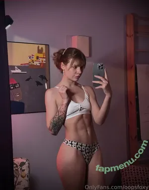  nude photo #0002