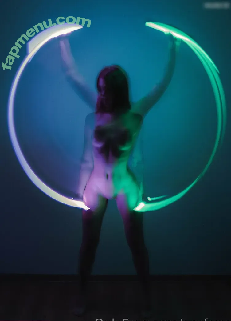 Oopsfoxy nude photo #0032 (Oopsfoxy)