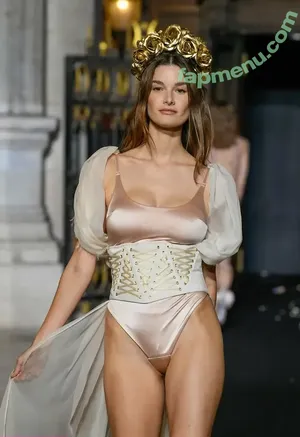Ophelie Guillermand / ophelieguillermand nude photo #0077