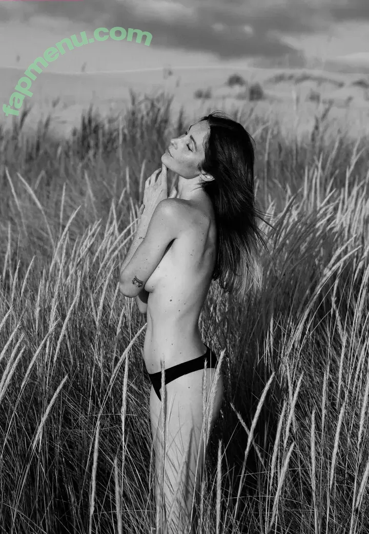 Ophelie Poisson nude photo #0009 (Callmelyfe_ / opheliaoverdose / user)