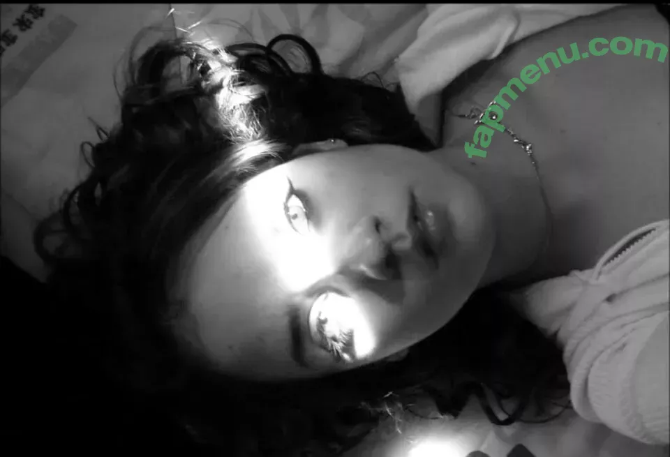 Ophelie Rullier nude photo #0031 (ophelier / ophelierullier)