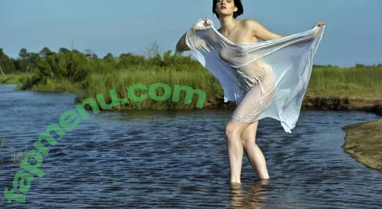 Ophelie Rullier nude photo #0126 (ophelier / ophelierullier)