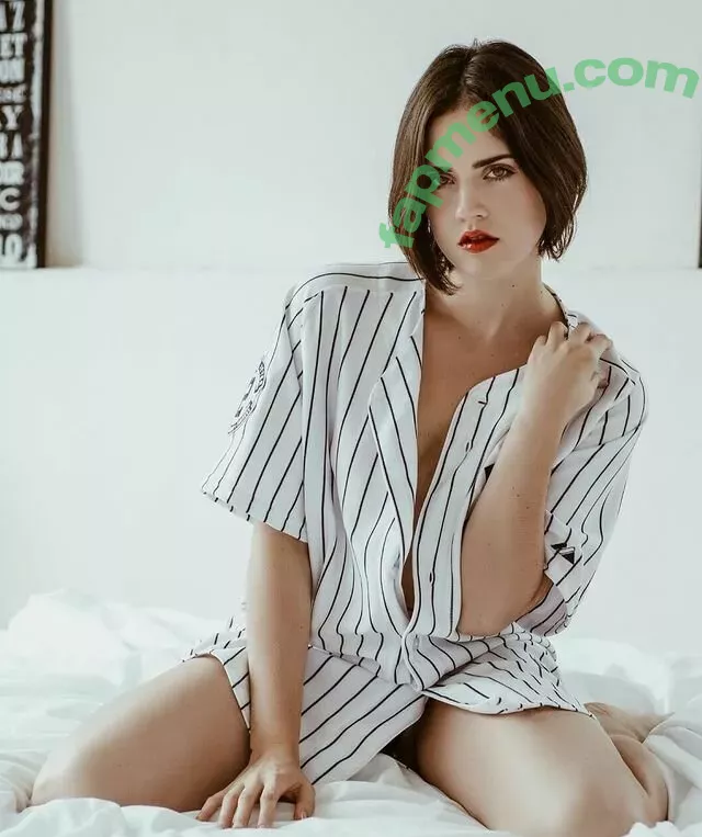 Ophelie Rullier nude photo #0204 (ophelier / ophelierullier)