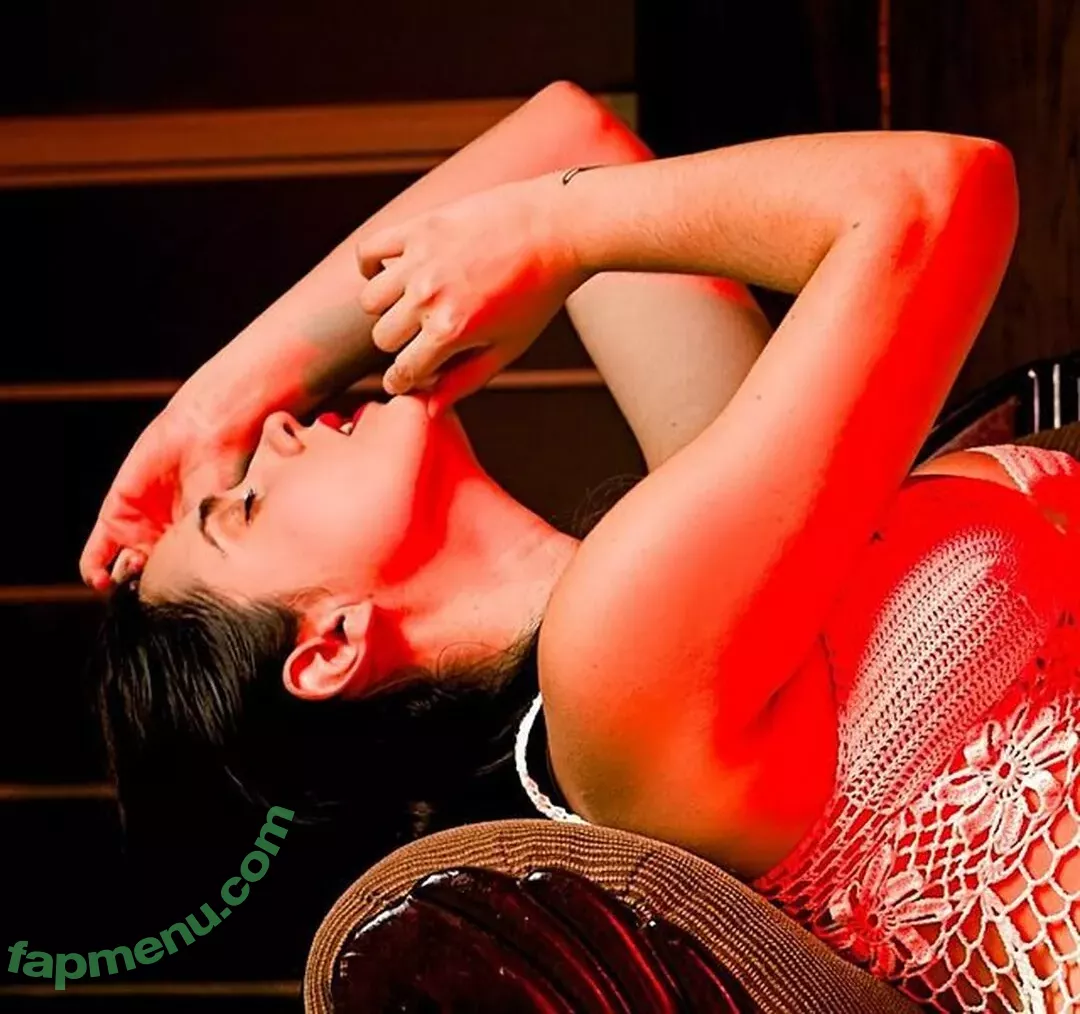 Ophelie Rullier nude photo #0223 (ophelier / ophelierullier)