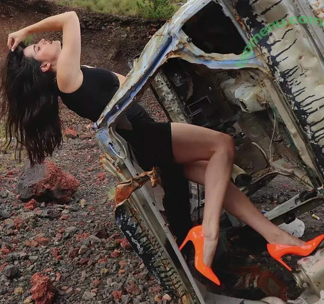 Ophelie Rullier nude photo #0367 (ophelier / ophelierullier)