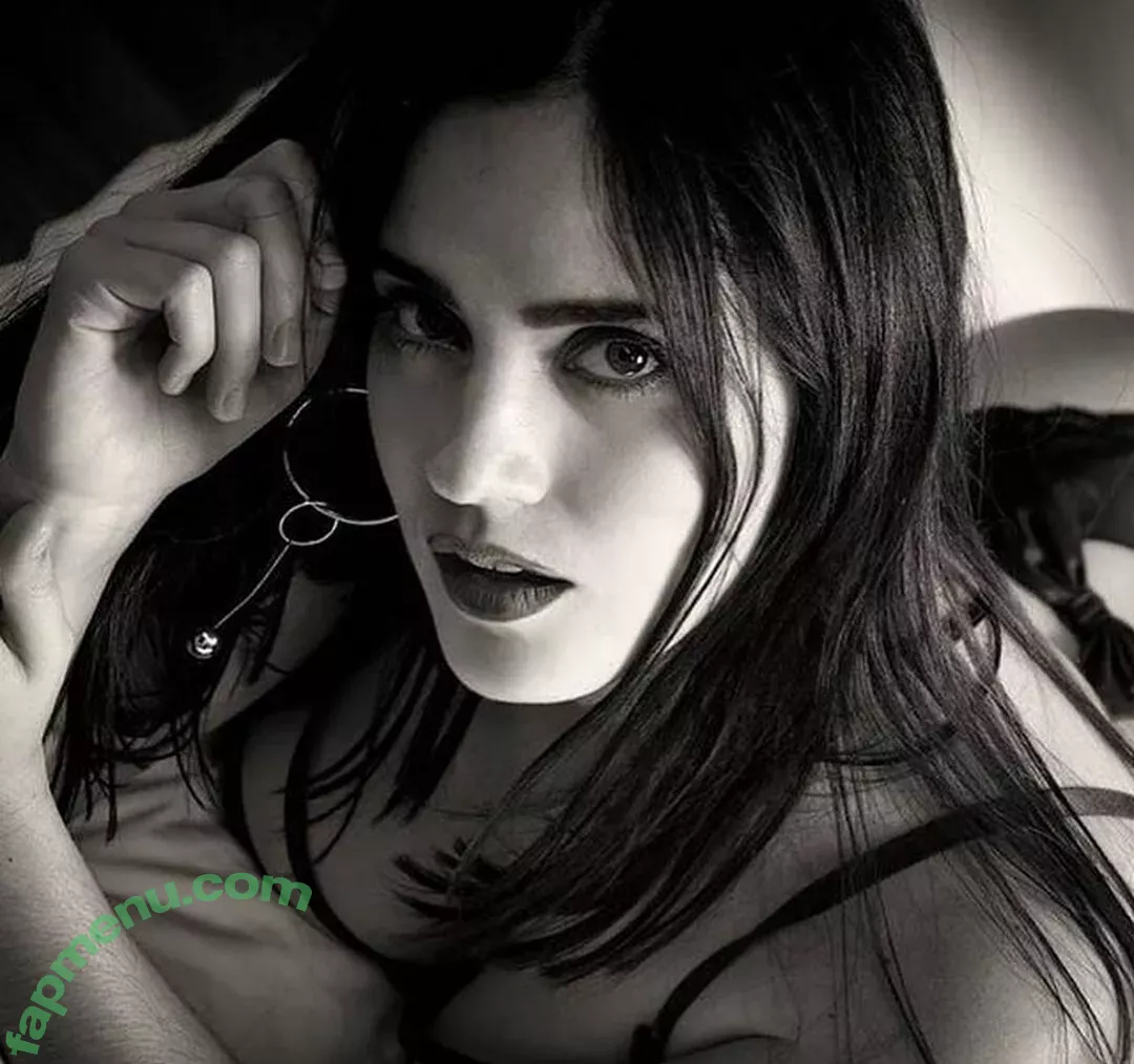 Ophelie Rullier nude photo #0413 (ophelier / ophelierullier)