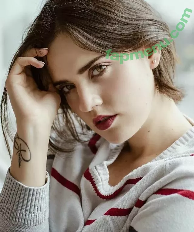 Ophelie Rullier nude photo #0419 (ophelier / ophelierullier)