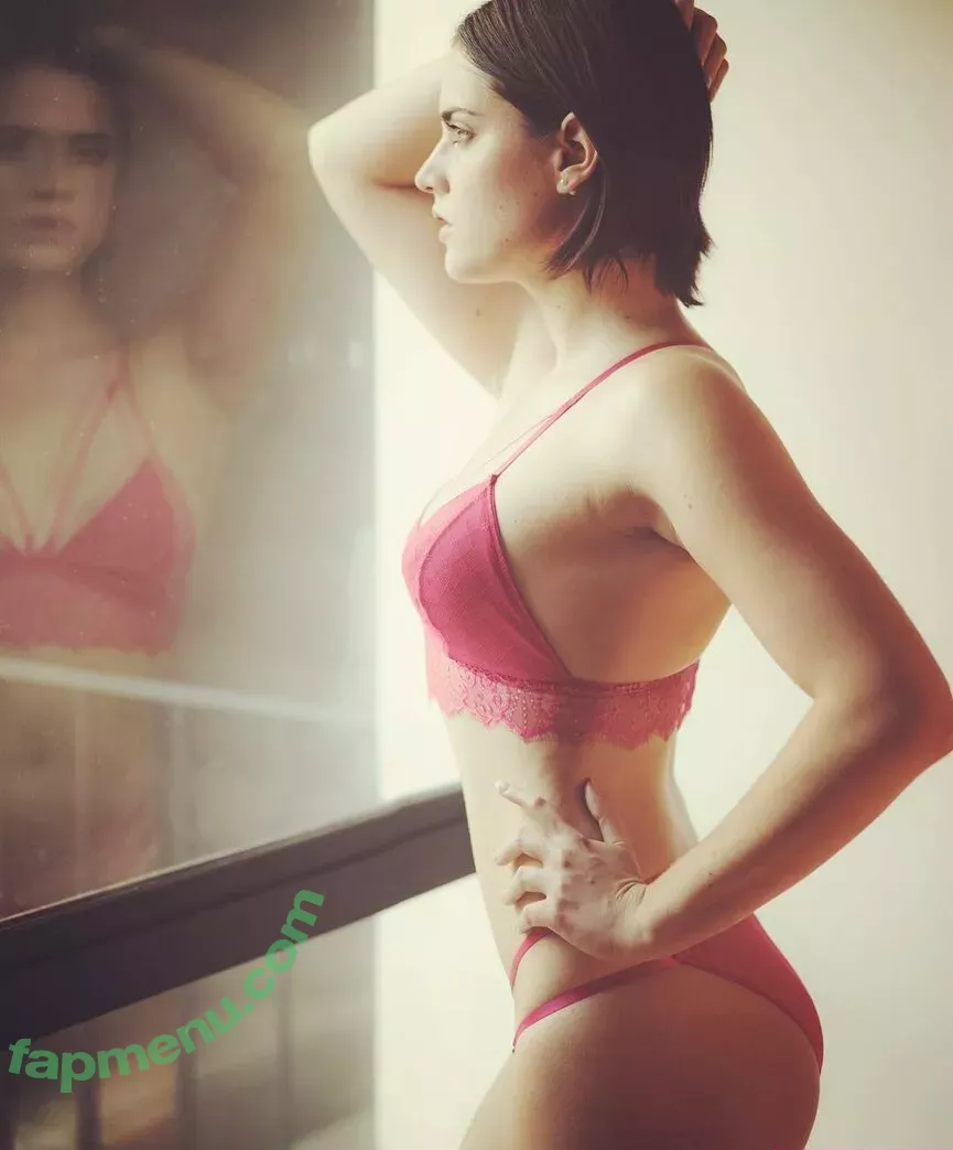 Ophelie Rullier nude photo #0590 (ophelier / ophelierullier)