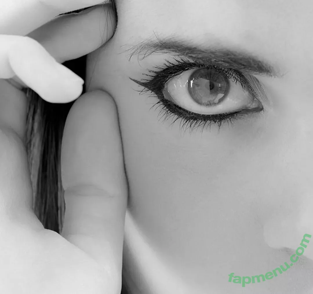 Ophelie Rullier nude photo #0614 (ophelier / ophelierullier)