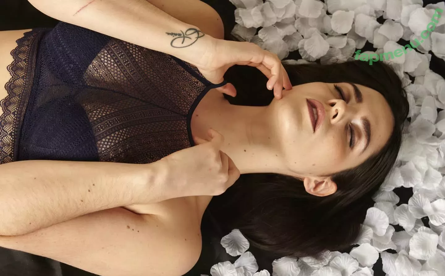 Ophelie Rullier nude photo #0666 (ophelier / ophelierullier)