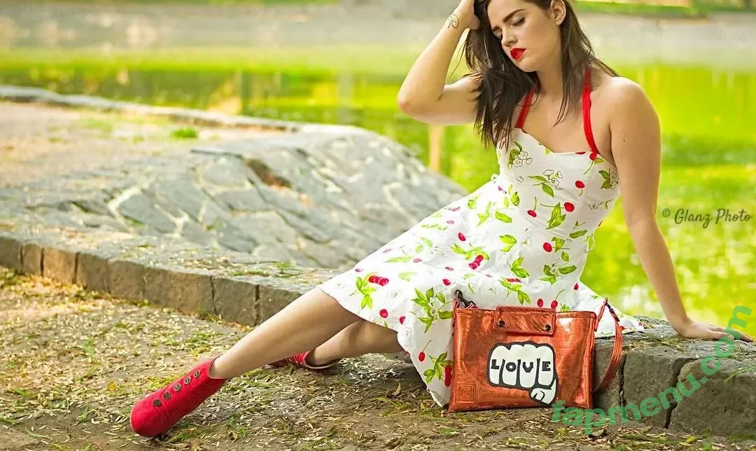 Ophelie Rullier nude photo #0732 (ophelier / ophelierullier)