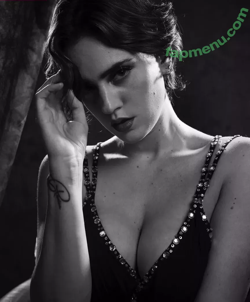 Ophelie Rullier nude photo #0906 (ophelier / ophelierullier)